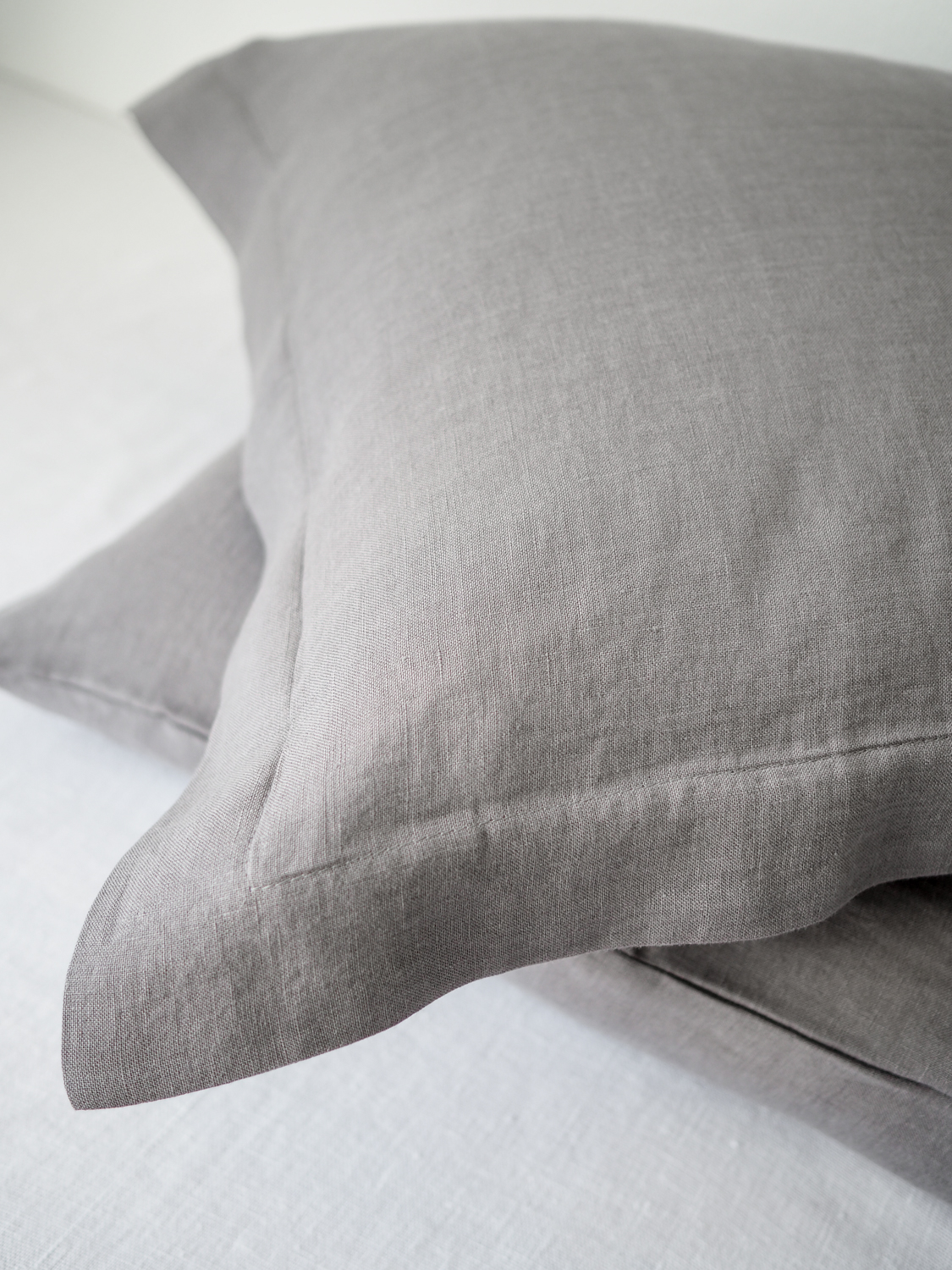 Gray oxford linen pillowcase