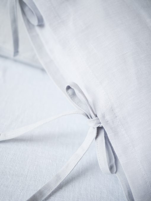 Light gray linen pillowcases with ties