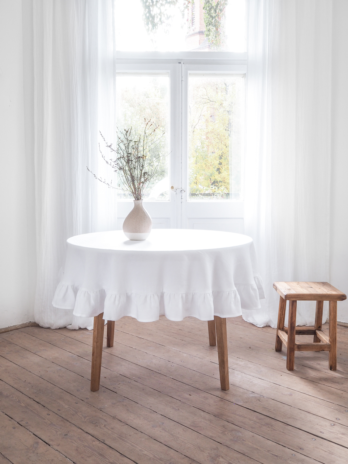 Weiße Runde Leinen Tischdecke mit Rüsche 100% | Leinen