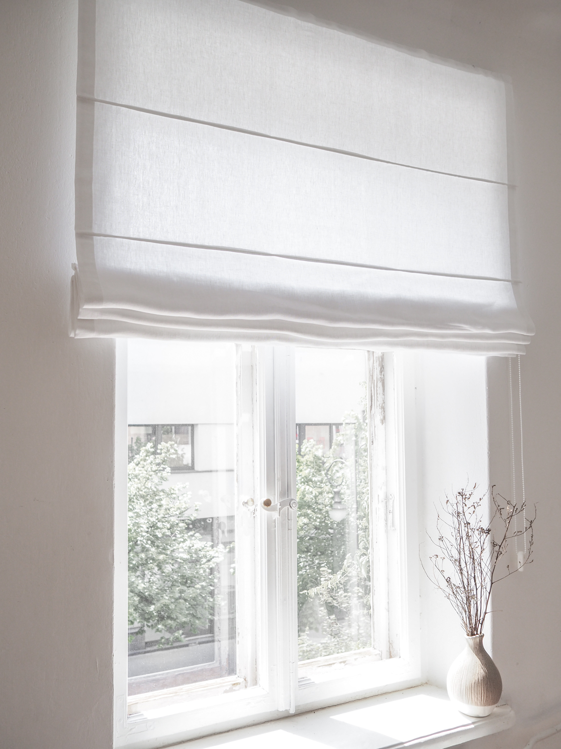 White Kessy Tucked Roman Blinds approx 60 x 142cm 