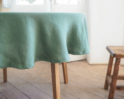 Green round tablecloth 1