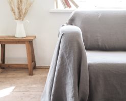 Sofabezug aus grauem Leinen