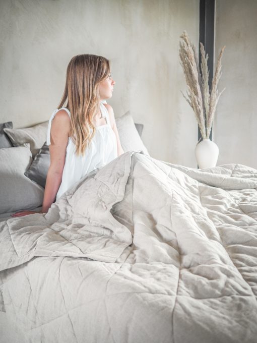 Linen quilted bedspread