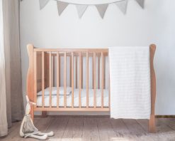 Gestreifte Bettwäsche aus Leinen für Babys