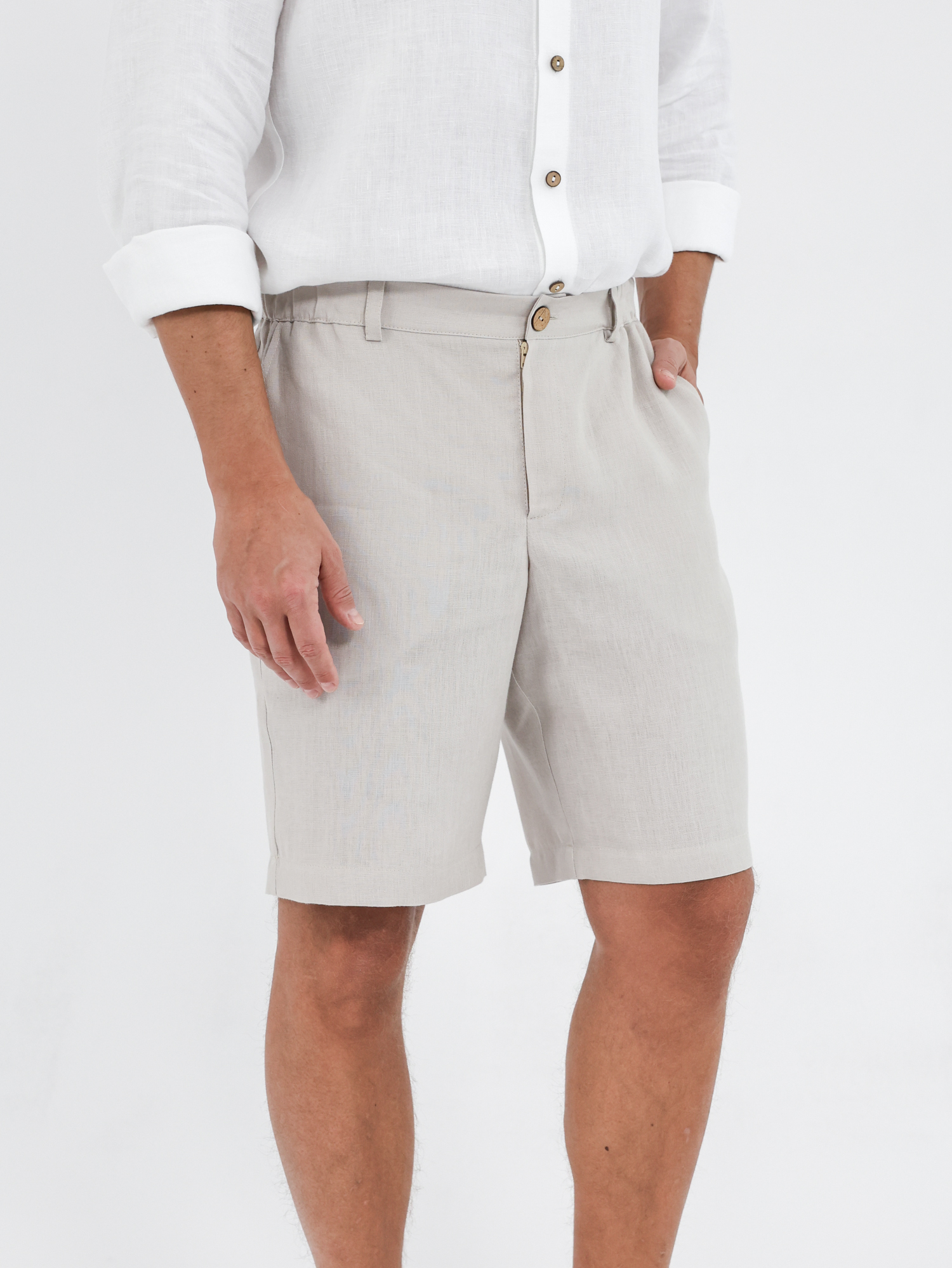Men's linen shorts with a zipper